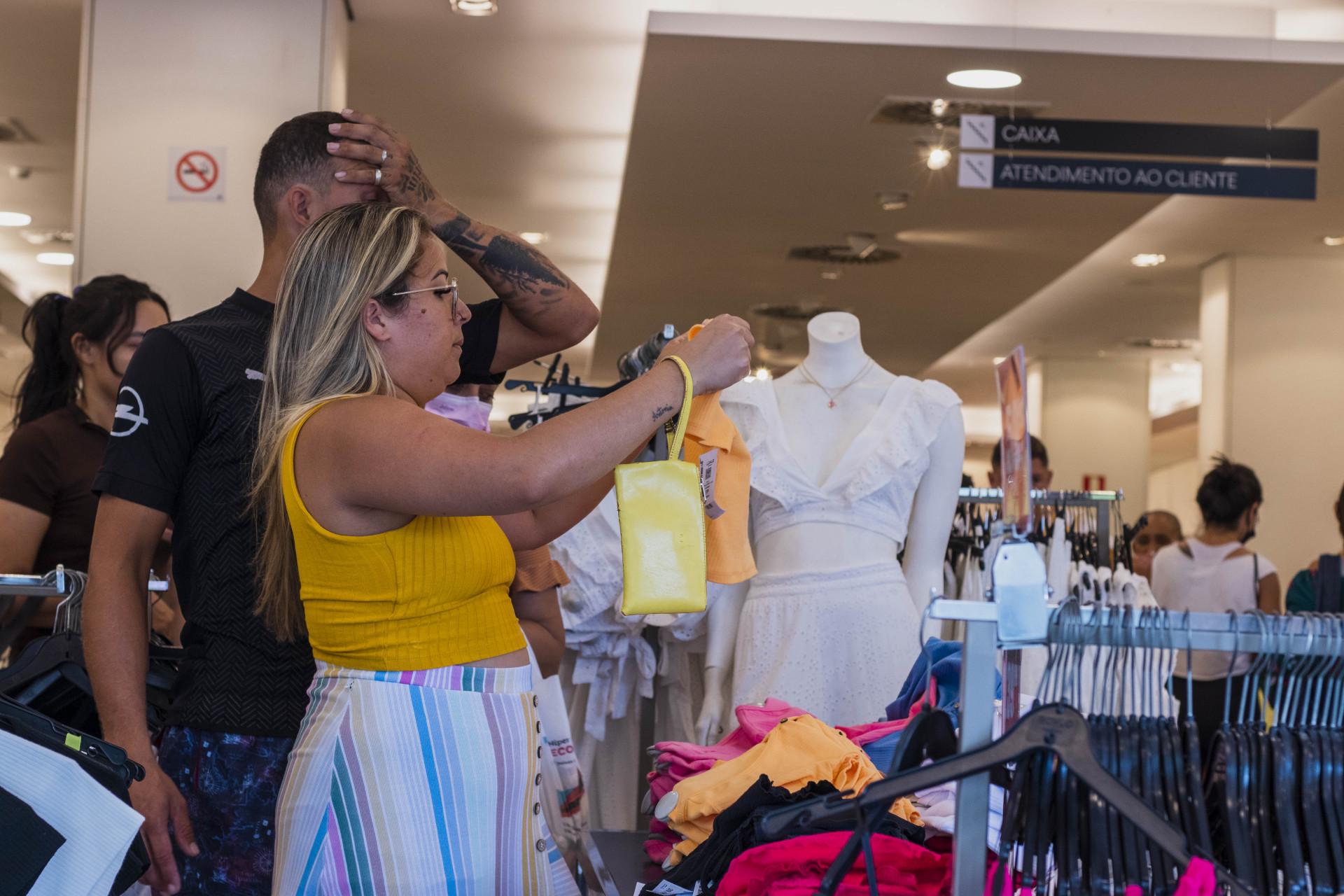 ￼Os dados prévios da inflação confirmam o aumento do preço de produtos de vestiário. (Foto: FERNANDA BARROS)