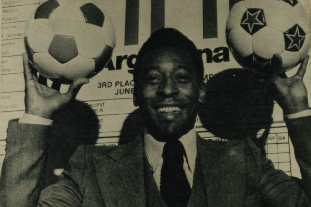 Pelé fez história no futebol brasileiro e o transformou em um dos maiores do mundo(Foto:  Divulgação, em 10/03/1990)