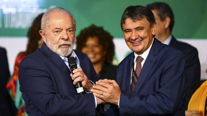 O presidente Lula e o ministro do Desenvolvimento Social, Wellington Dias