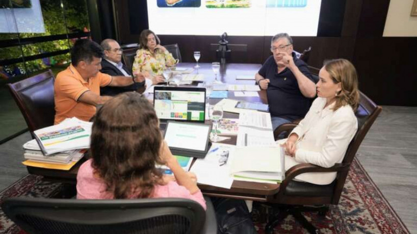 Reunião do Condec realizada na gestão Izolda Cela  