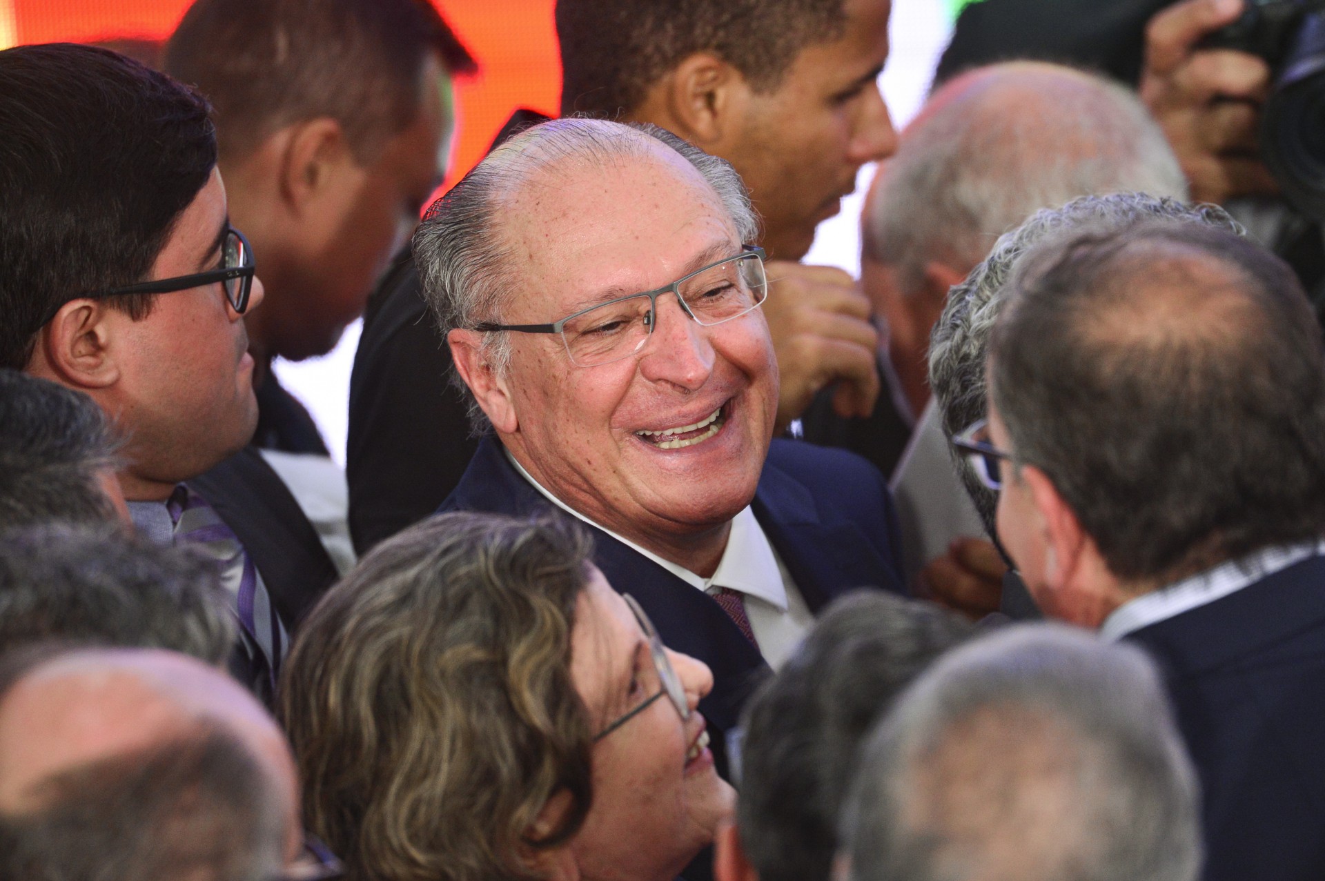 O vice-presidente da República, Geraldo Alckmin, toma posse como ministro do Desenvolvimento, Indústria, Comércio e Serviços (MDIC), no Palácio do Planalto. (Foto: Marcelo Camargo/Agência Brasil)