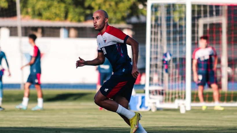 Dudu em treino no Centro de Excelência Alcides Santos