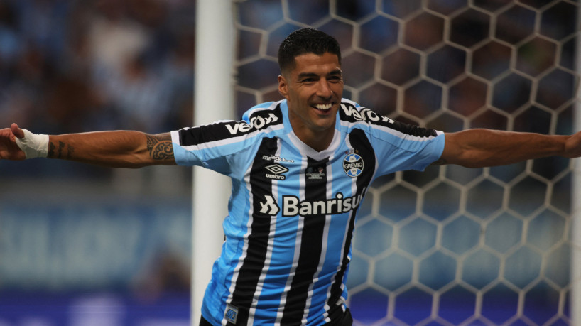 Luis Suárez em sua estreia pelo Grêmio nesta terça-feira, 17