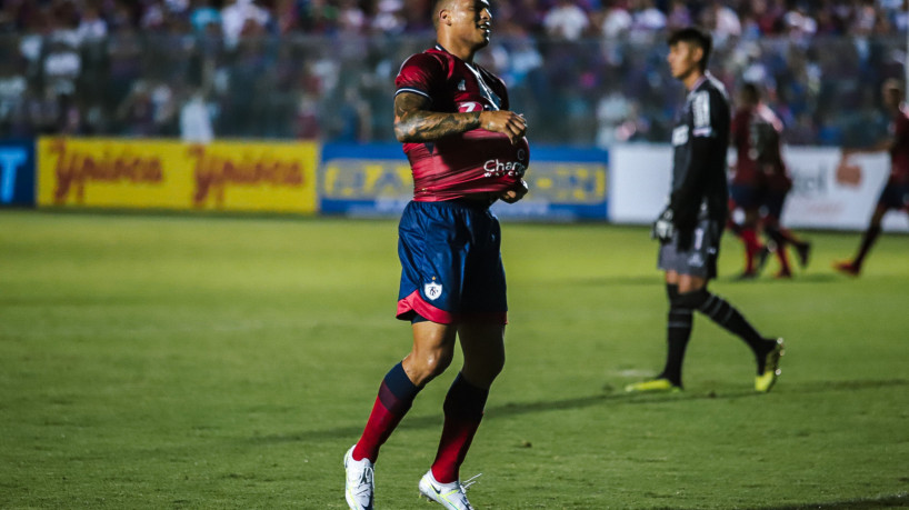 Titi comemora gol marcado pelo Fortaleza contra o Caucaia pelo Campeonato Cearense 2023