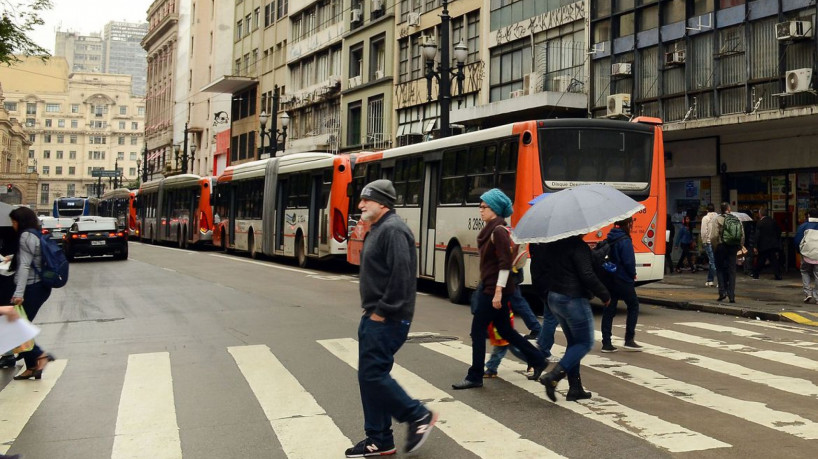 São Paulo - Paralização dos motoristas de ônibus e cobradores. ( Rovena Rosa/Agência Brasil)