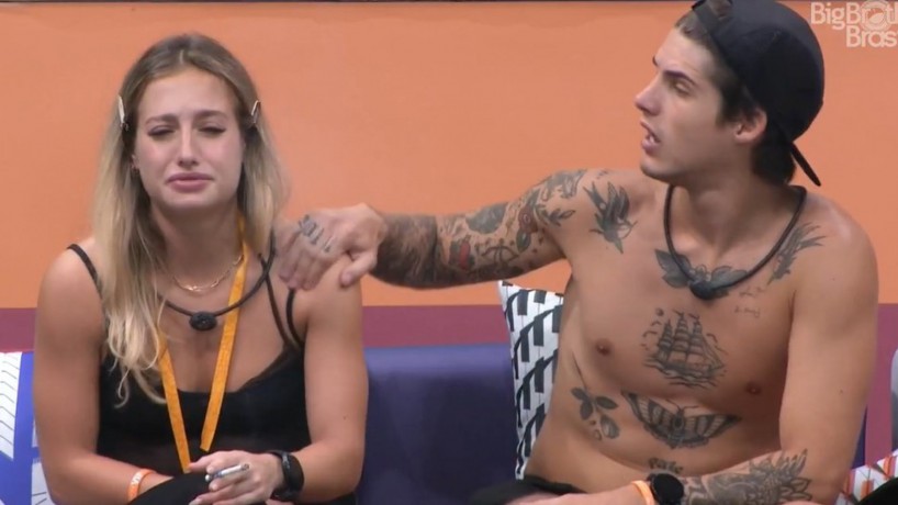 'Para de me cercear', dispara Bruna Griphao ao ser receber 'cutucão' de Gabriel no BBB 23