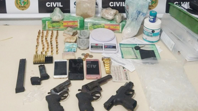 Material apreendido na operação policial em Cascavel