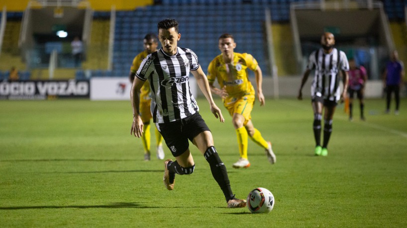 Guilherme Castilho marcou um golaço na vitória do Ceará sobre o Pacajus por 4 a 0