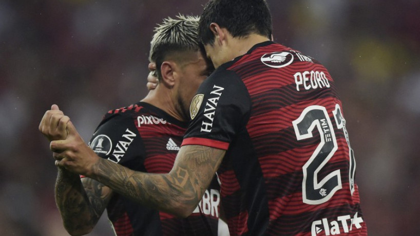 Mundial, manutenções e contratações: o 2023 do Flamengo - Esportes - R7  Futebol