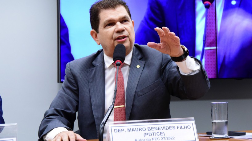 ￼Mauro Filho é deputado federal e assumiu a vice-liderança do Governo Lula 