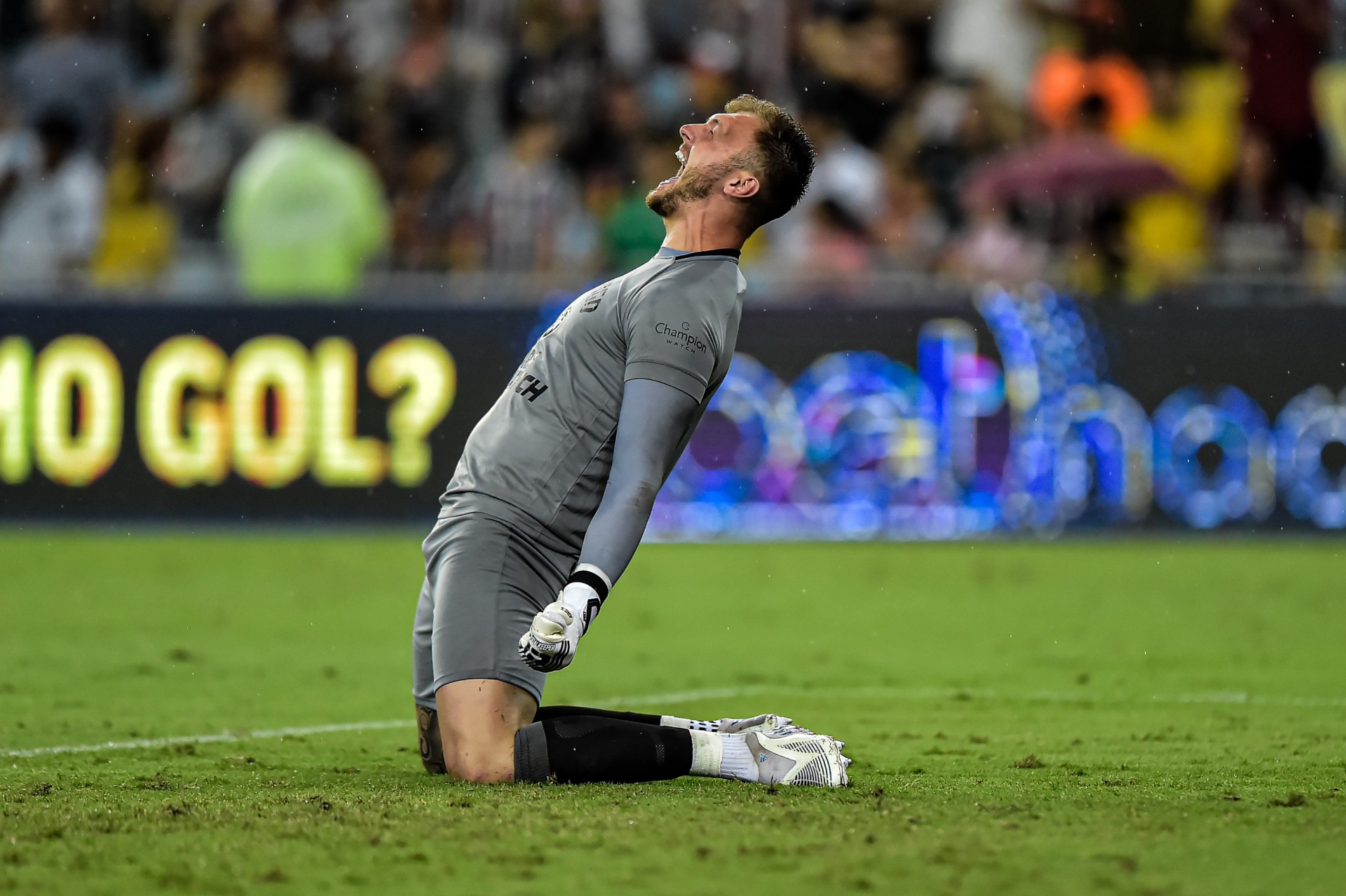 A Gazeta  Fluminense goleia o Volta Redonda e se garante na final do  Carioca