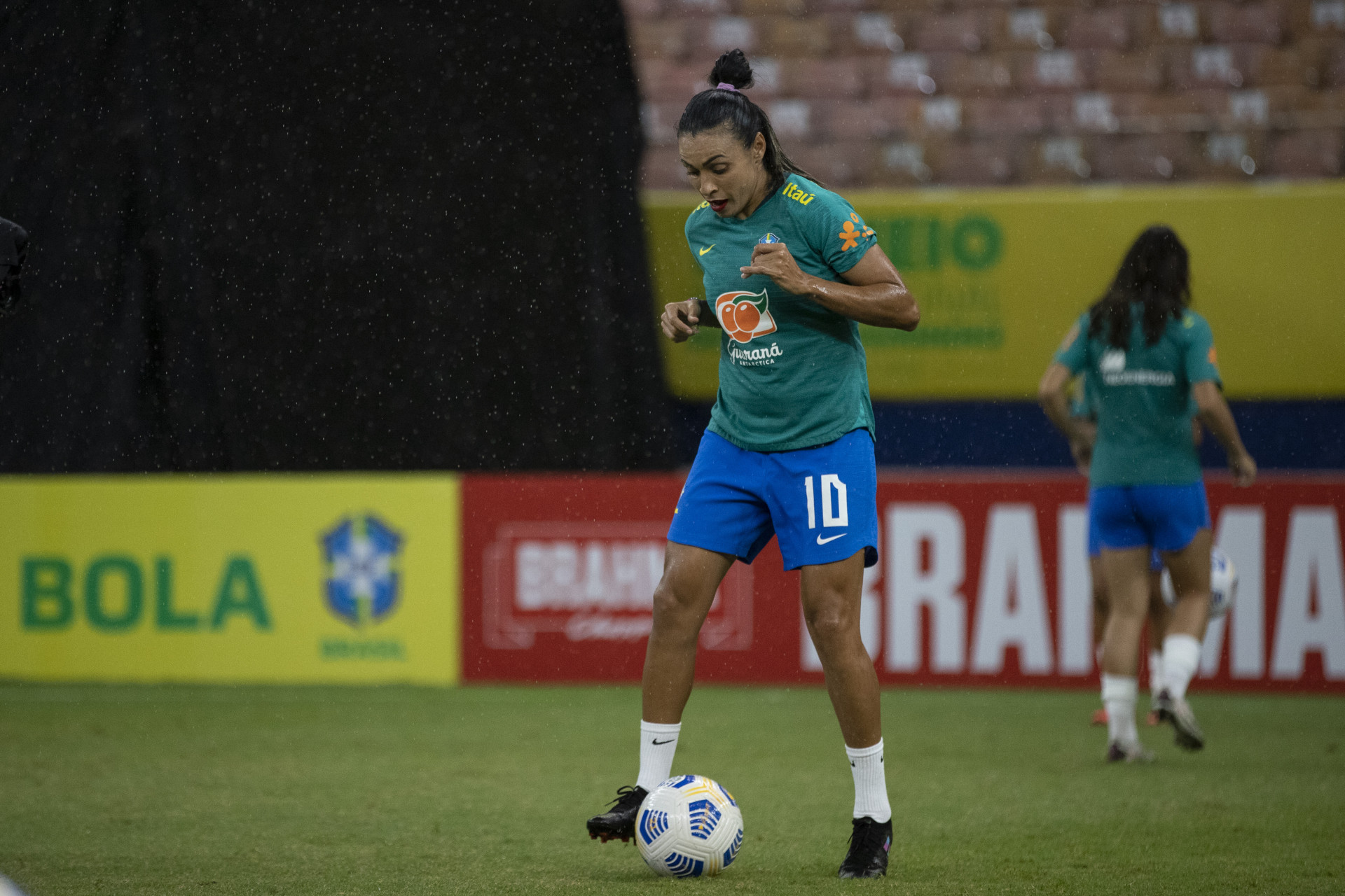 Marta é a novidade da convocação da seleção para disputa de