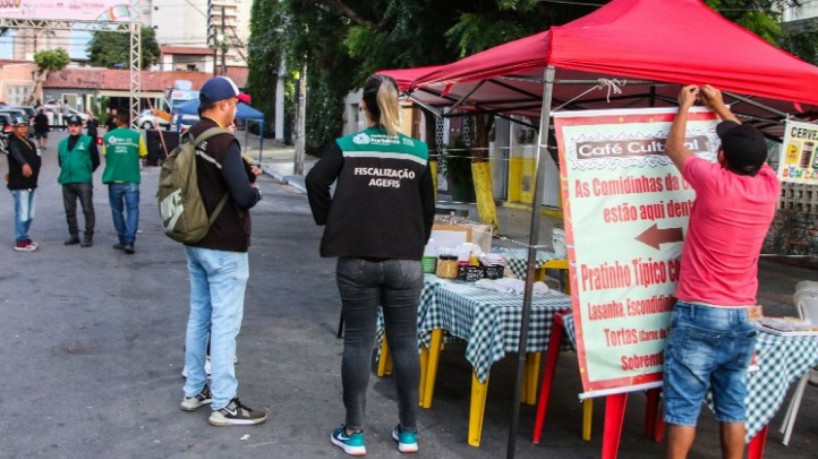 Prefeitura recebe denúncias por meio do aplicativo Fiscalize Fortaleza, pelo telefone 156 e pelo site Denúncia Agefis