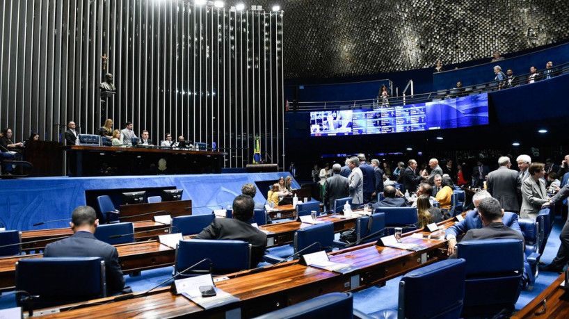 A relatora foi a senadora Teresa Leitão (PT-PE), que rejeitou duas emendas que foram apresentadas durante a passagem do projeto pelo Senado.