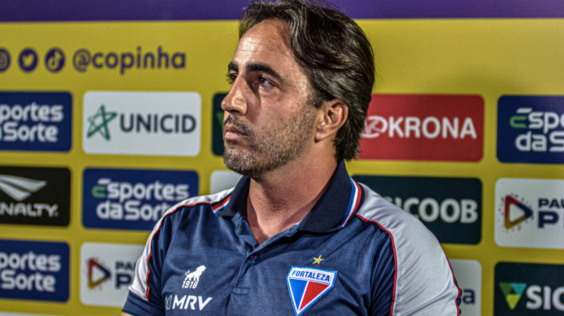 Técnico Leandro Zago, do sub-20 do Fortaleza, na Copinha