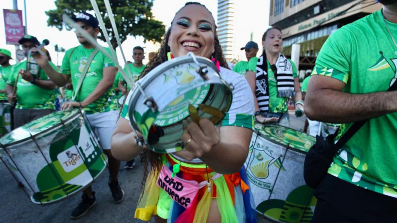 BLOCO Camaleões do Vila no último sábado do 
Pré-Carnaval 2023 de Fortaleza
