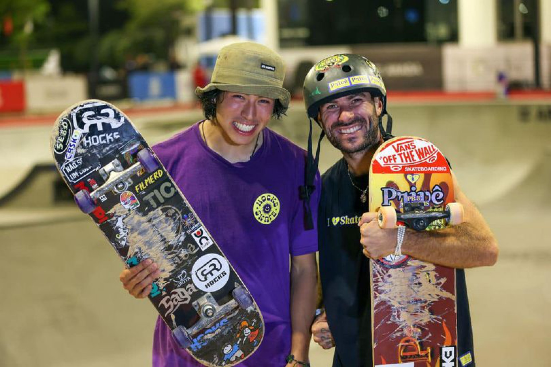 Augusto Akio fica com a prata e Pedro Barros é bronze no Mundial de Skate Park (Foto: Julio Detefon/CBSk)