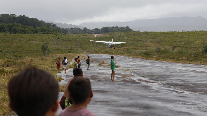 Profissionais de saúde superam desafios para salvar vidas yanomami