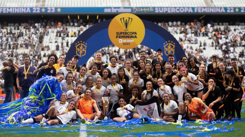 Corinthians Goleia Flamengo E Conquista Bicampeonato Da Supercopa Feminina