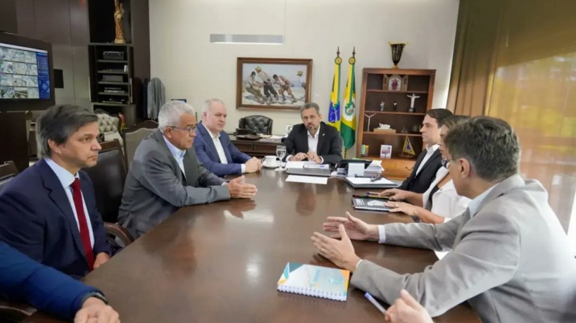 Reunião de executivos da Portocem com o governador Elmano de Freitas