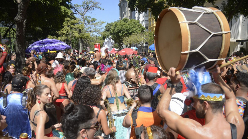 Carnaval: campanha alerta para infecções sexualmente transmissíveis