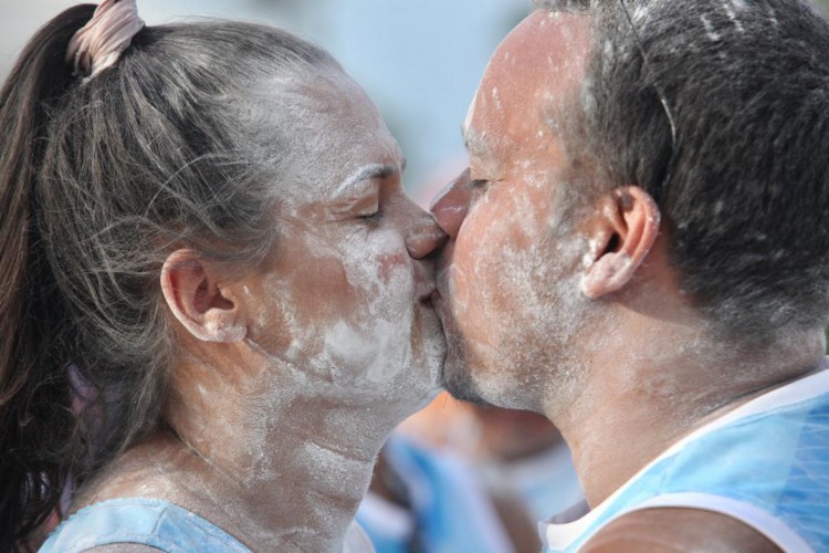 Carnaval 2023: primeiro dia do "mela-mela" aconteceu neste sábado, 18