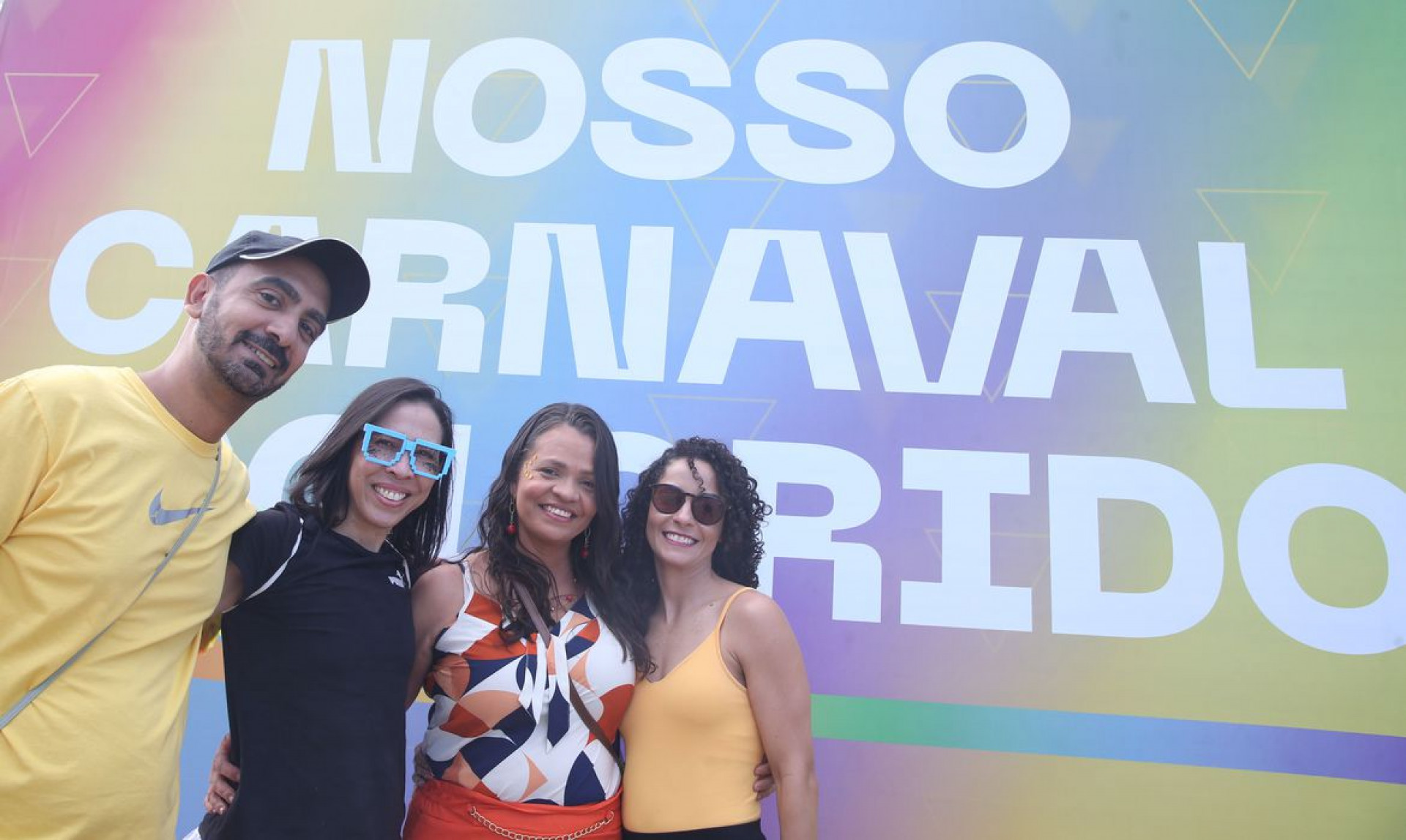 Brasília (DF) - Bloco de carnaval REBU - E/D. Rubens Oliveira, Lilian Almeida, Elvira Lira, Janaina Maia: Foto Valter Campanato/Agência Brasil.