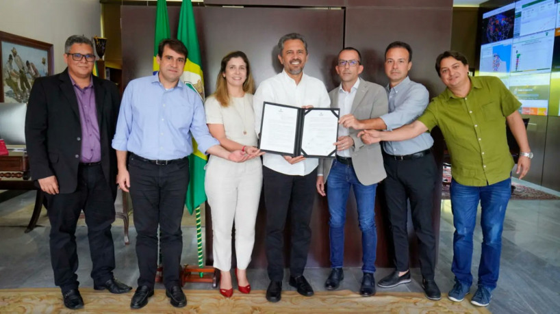 Assinatura ocorreu no Palácio da Abolição 