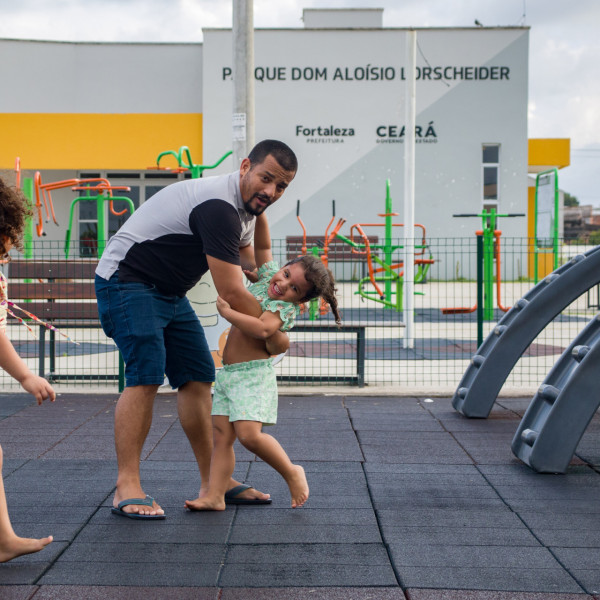 FORTALEZA, CEARÁ, BRASIL, 05-03-2023: Movimentação no Parque Dom Aloísio Lorscheider que foi construído sobre o antigo IPPOO. (Foto: Samuel Setubal/ Especial para O Povo)