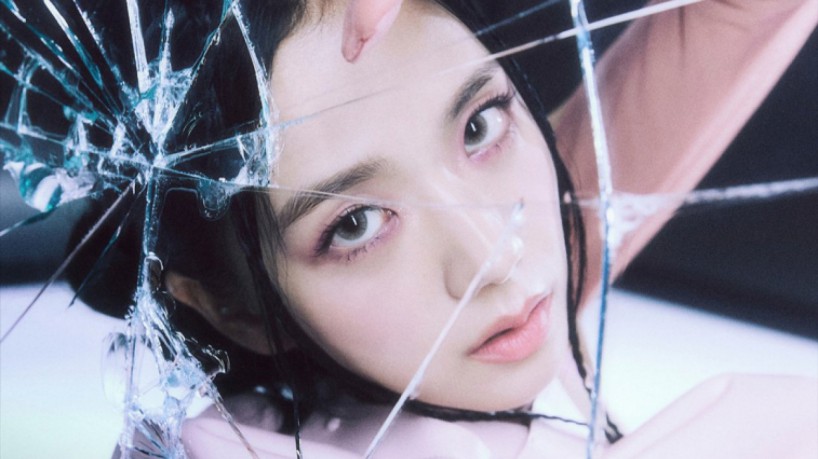 Jisoo anuncia data de lançamento de primeiro trabalho solo; a idol do BlackPink já teve sua estreia como atriz e irá lançar música individual no dia 31 de março