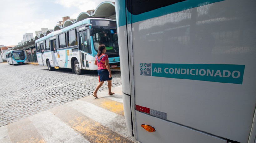 Veja quais linhas passam pelos polos de Carnaval em Fortaleza