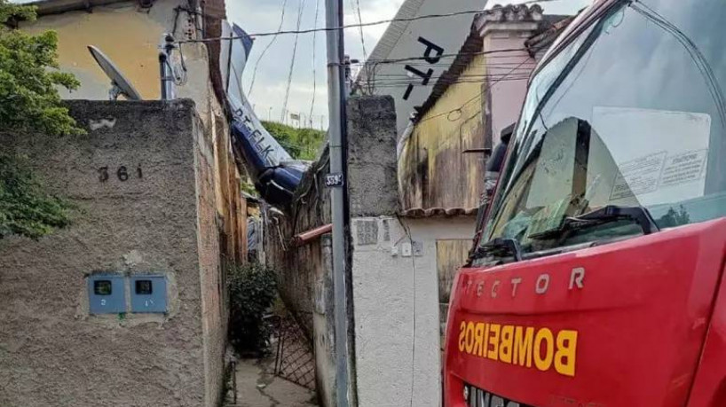 Avião monomotor cai em Belo Horizonte 