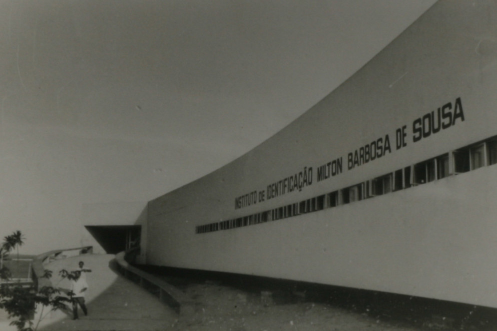 Na foto: Fachada do prédio do Instituto Médico Legal Foto: João Guimarães, em 06/12/1991(Foto: João Guimarães, em 06/12/1991)