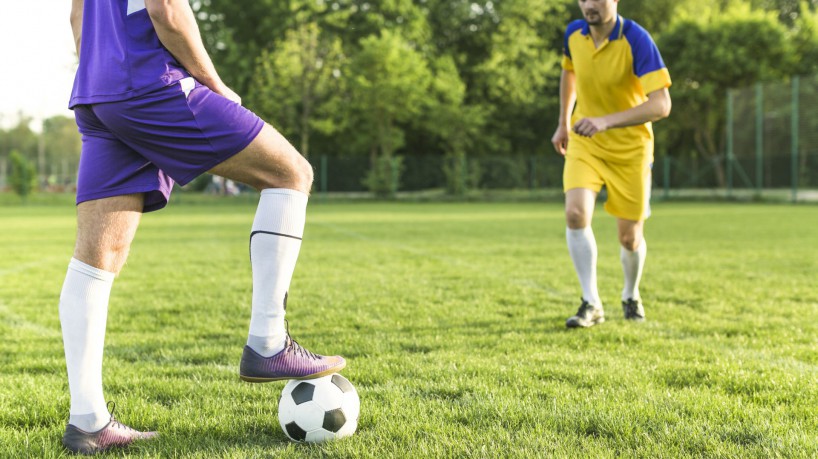 Jogadores de futebol têm maior risco de demência, sugere estudo sueco