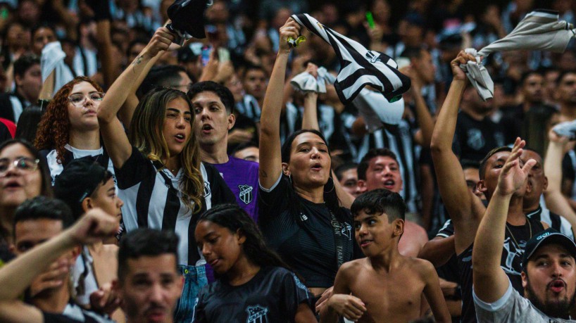 FORTALEZA, CEARÁ, 18-03-2023: Ceará x Iguatu. Jogo de acesso a final do Campeonato Cearense, com vitória alvinegra, depois de se ausentar na temporada de 2022.  (Foto: Fernanda Barros/ O Povo).