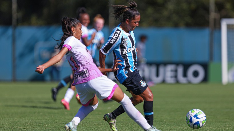 Ceará volta a ser derrotado no Brasileirão Feminino, dessa vez diante do Grêmio. 