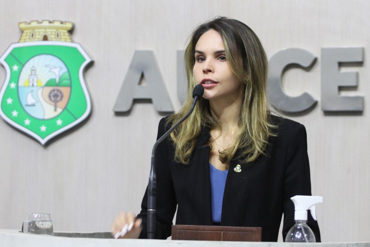 Gabriella Aguiar (PSD) cumpria o primeiro mandato como deputada estadual