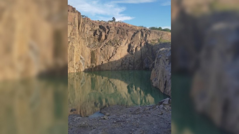  Buraco Azul em Juazeiro do Norte chamou a atenção de internautas, porém o local é considerado impróprio para banho e deverá ser interditado