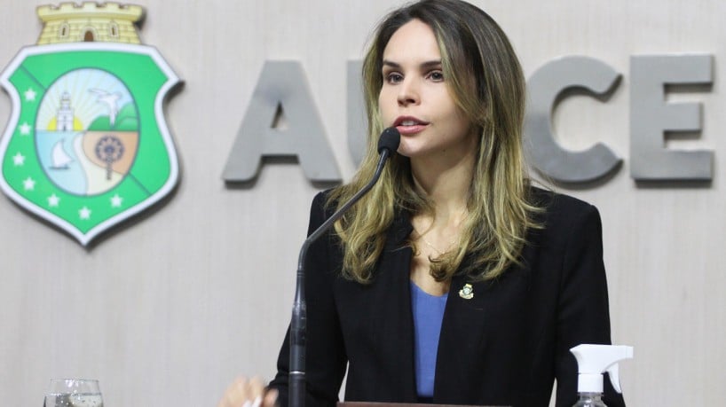 Deputada Gabriella Aguiar (PSD) 