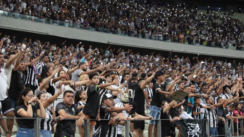 Torcida do Ceará na Arena Castelão 
