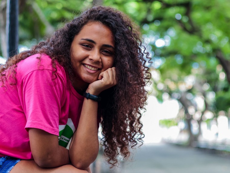 FORTALEZA,CE, BRASIL, 01.04.2023: Nayara Braz, que concedeu entrevista para uma reportagem sobre o impacto do reajuste das bolsas de pesquisa CAPES e CNPQ para os bolsistas do Ceará.. (Foto: Aurélio Alves)(Foto: AURÉLIO ALVES)