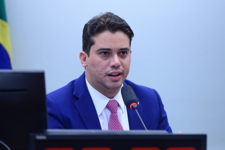 ￼Júnior Mano é deputado federal  e expulso do PL