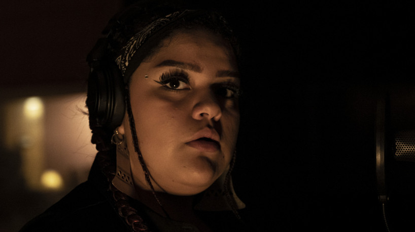 Millaray Jara, 17, assina como a MC Millaray e sua sua música para denunciar as causa do povo mapuche