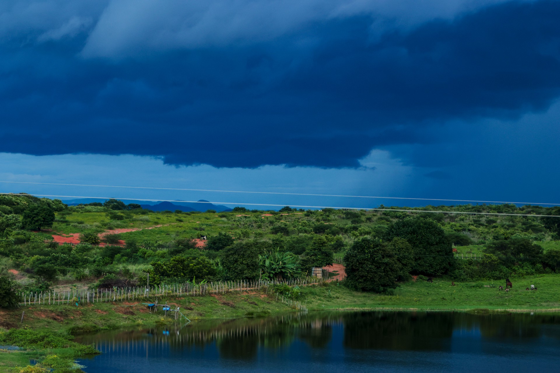 ￼CEARÁ está no terceiro mês 
da quadra chuvosa (Foto: AURÉLIO ALVES)