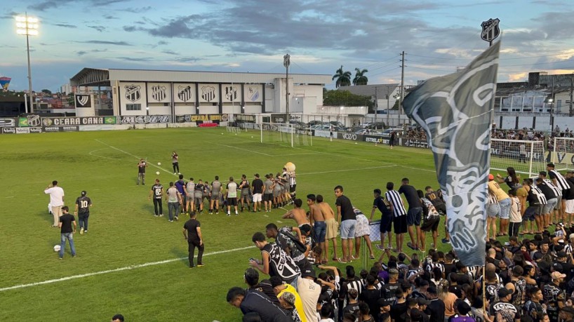 Torcida do Ceará lotou treino aberto antes de decisão do Campeonato Cearense 2023. 