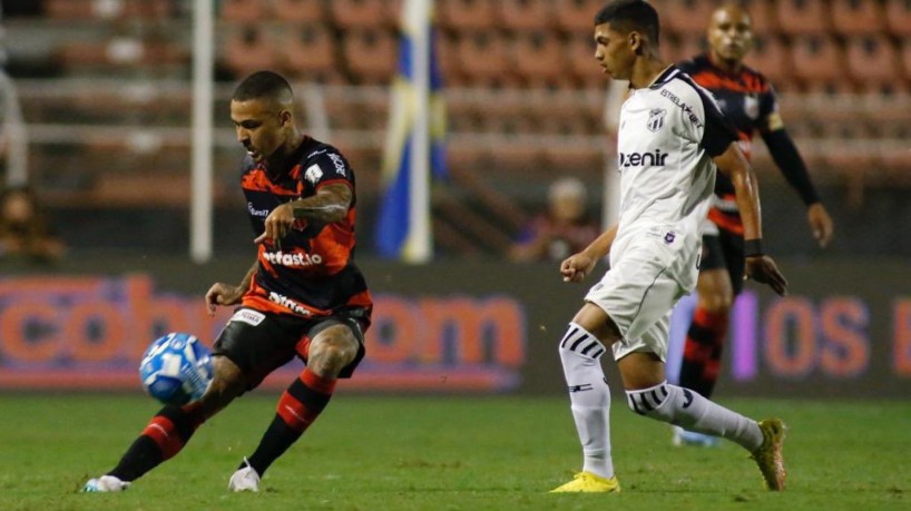 Erick Pulga entrou no segundo tempo da partida entre Ceará e Ituano 