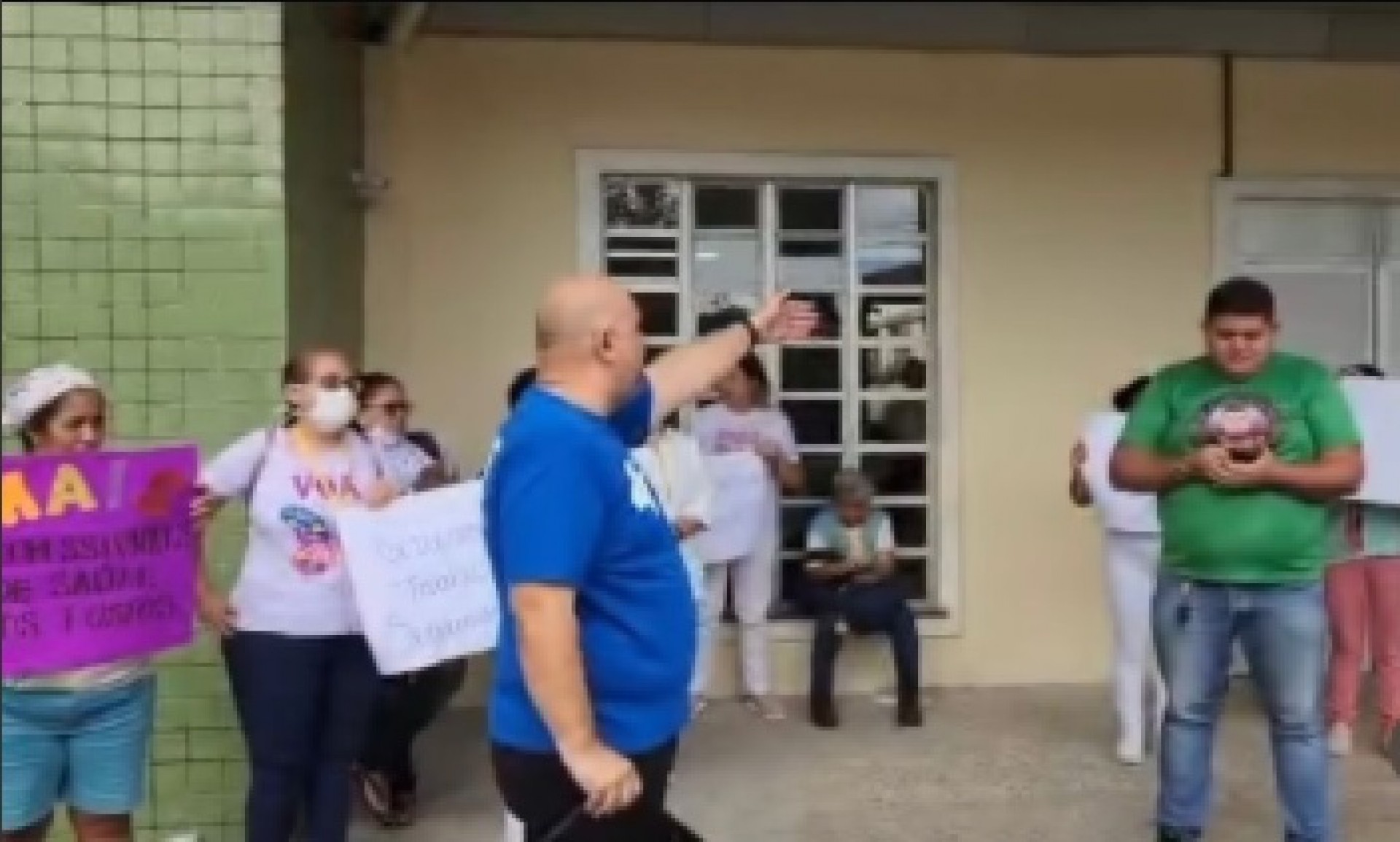 Eduardo Praxedes cobra segurança a melhor atendimento no posto de saúde do bairro Coaçu, que já recebeu prêmio do Unicef (Foto: REPRODUÇÃO)