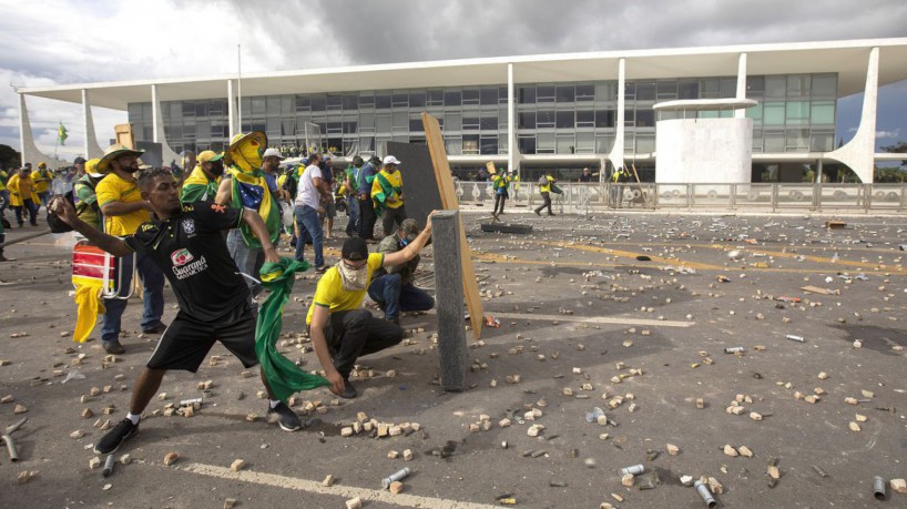 Matéria especial um mês dos atentados golpistas              