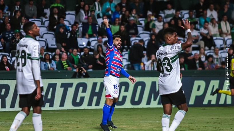 Coritiba e Fortaleza se enfrentaram pela segunda rodada do Brasileirão, no Couto Pereira. 