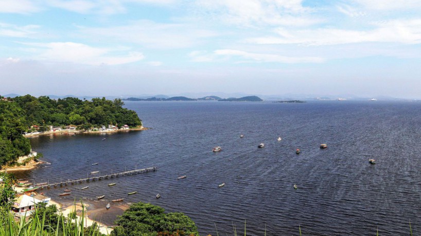 Mauá (RJ), 27/03/2023 - Vista do litoral de Mauá com a Baia de Guanabara. Foto: Tânia Rêgo/Agência Brasil